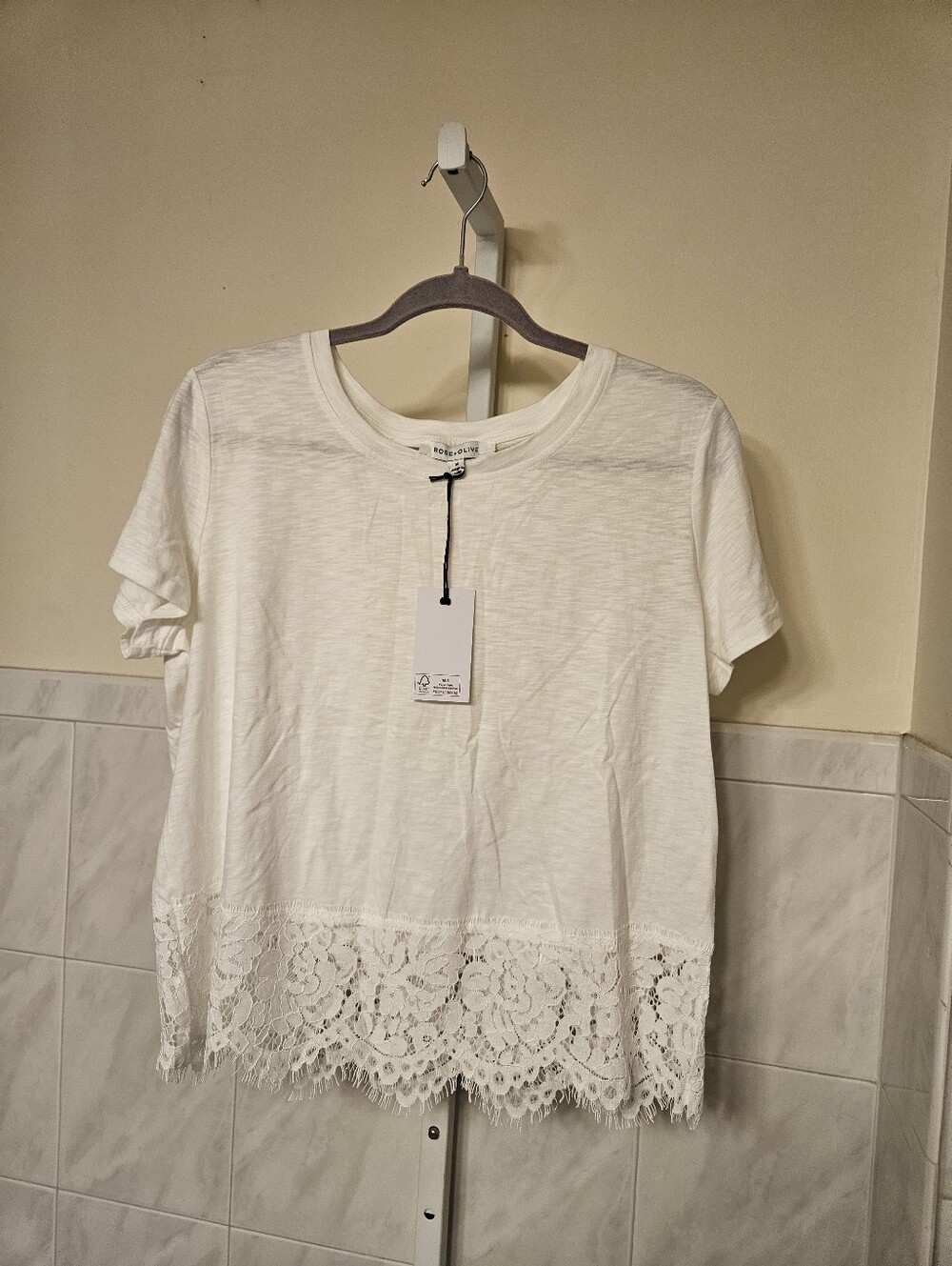 ROSE + OLIVE WOMEN TOP